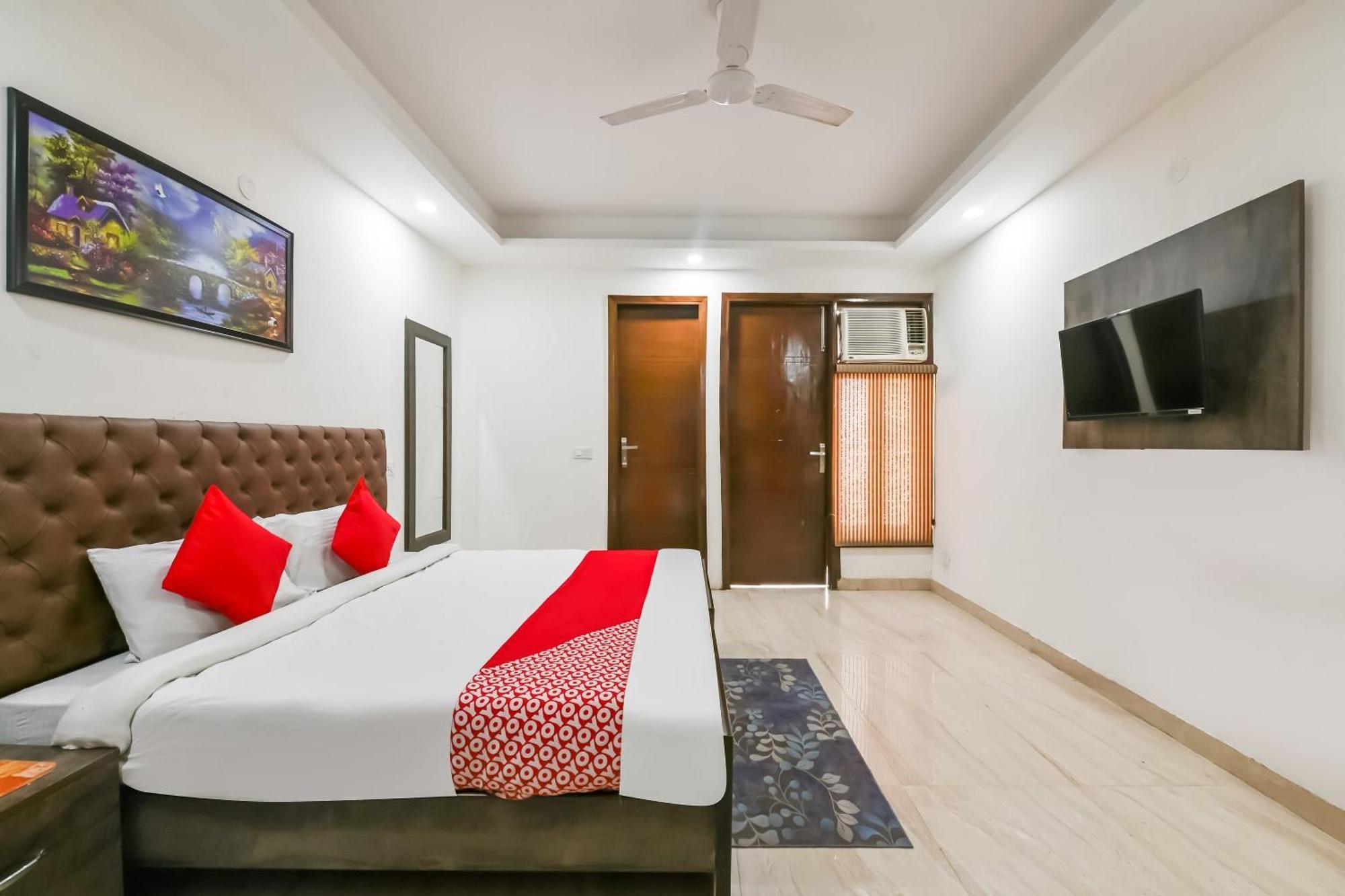 Hotel O Premium Rooms Chhatarpur Nueva Delhi Exterior foto