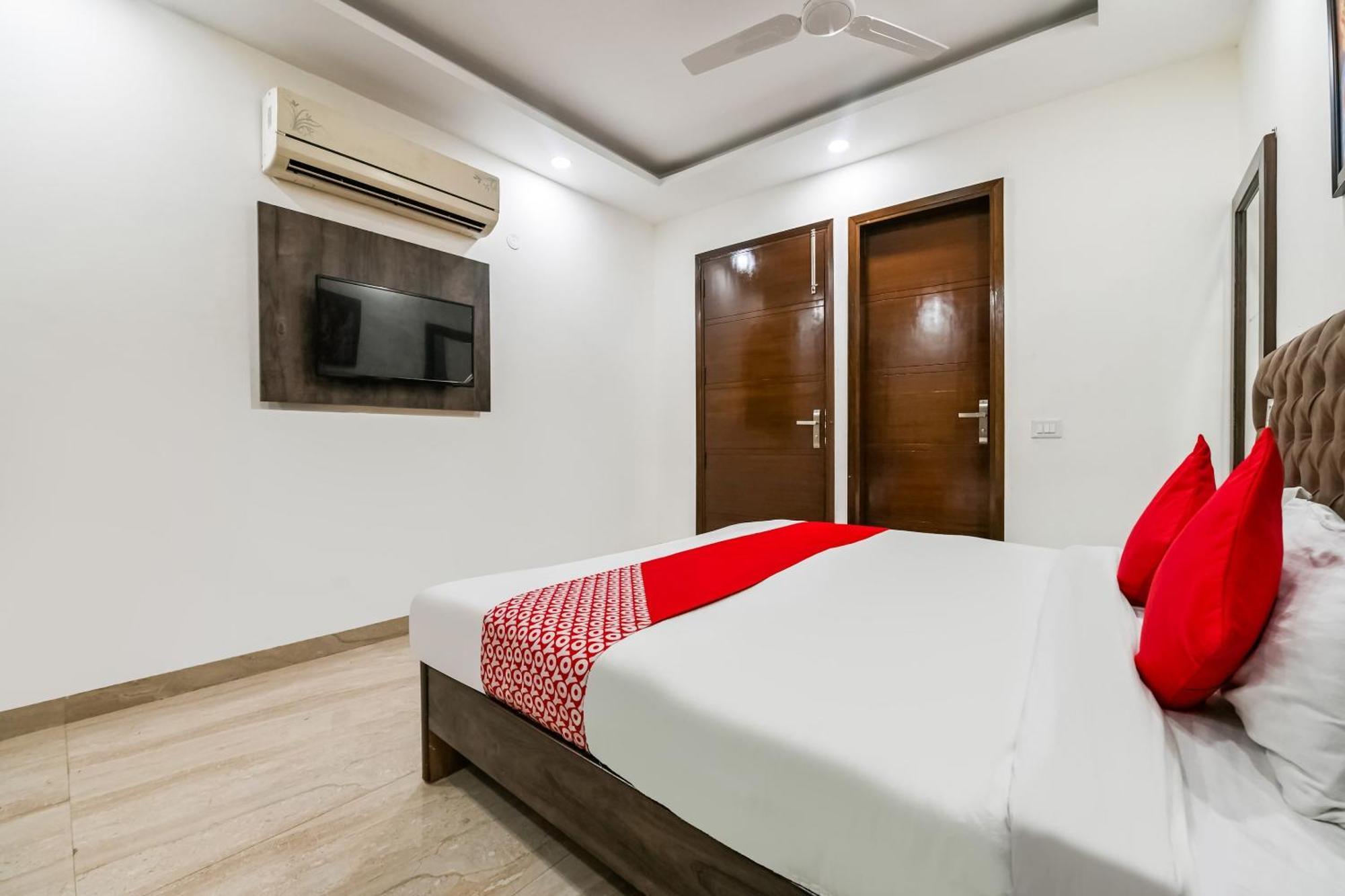 Hotel O Premium Rooms Chhatarpur Nueva Delhi Exterior foto